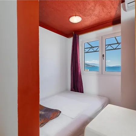 By The Sea Duce, - 2758 شقة