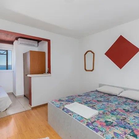 By The Sea Duce, - 2758 شقة