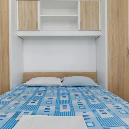 By The Sea Duce, - 2758 شقة